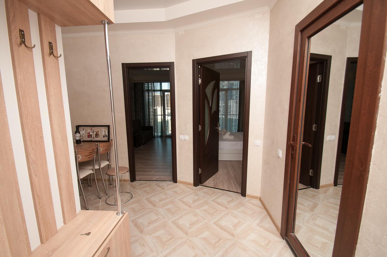 Sea Appart Hotel In The City Center Batumi Kültér fotó