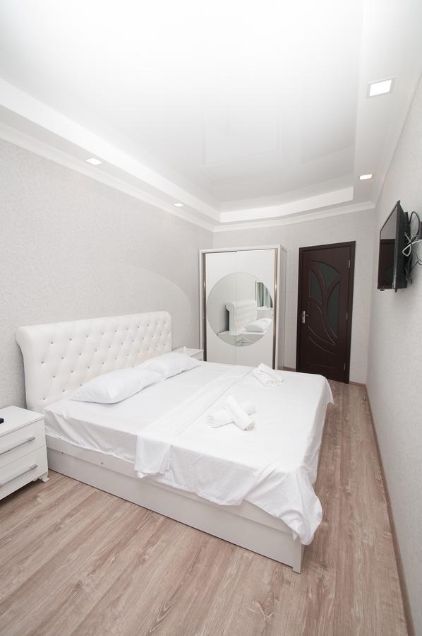 Sea Appart Hotel In The City Center Batumi Kültér fotó