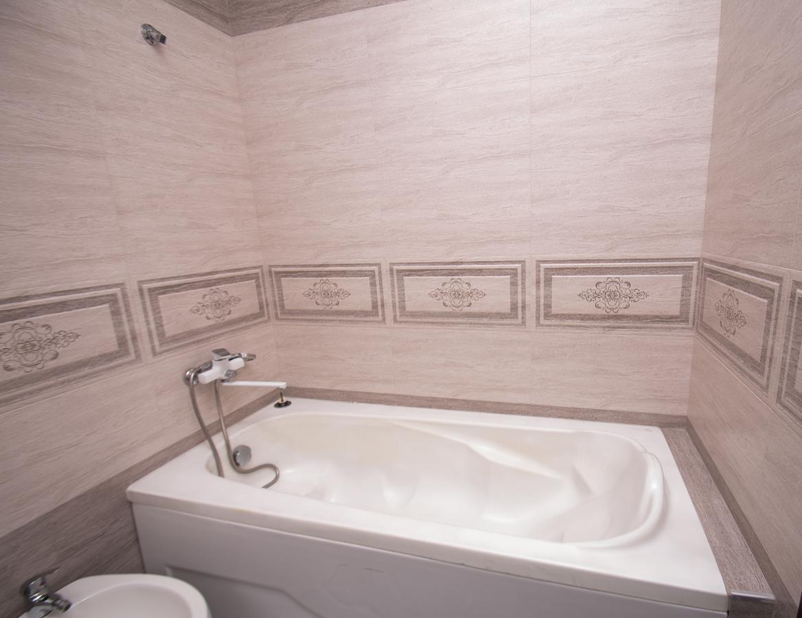 Sea Appart Hotel In The City Center Batumi Kültér fotó